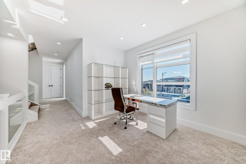 2747 Wheaton Drive, Edmonton, AB - Indoor Photo Showing Office