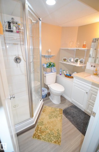 59225 Rge Rd 31, Rural Barrhead County, AB - Indoor Photo Showing Bathroom