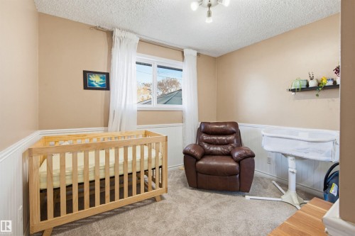 3426 120 Avenue, Edmonton, AB - Indoor Photo Showing Bedroom