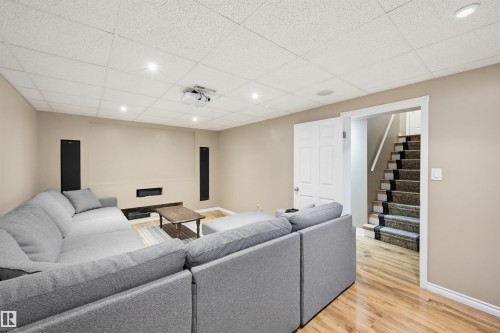 3426 120 Avenue, Edmonton, AB - Indoor Photo Showing Other Room