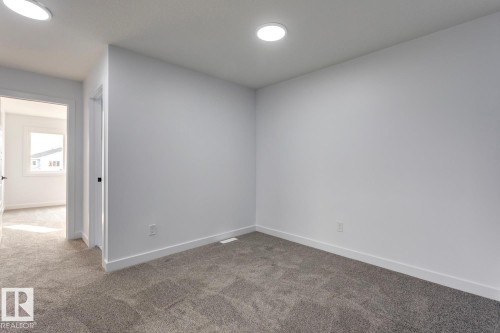 35 Caledon Crescent, Spruce Grove, AB - Indoor Photo Showing Other Room