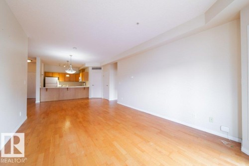 303 4304 139 Avenue, Edmonton, AB - Indoor