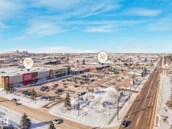 Aerial view of a commercial area - 