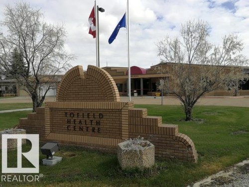 4820 54 Avenue, Tofield, AB 