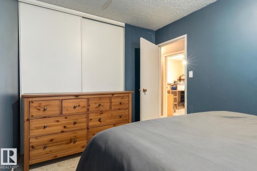 224 Callingwood Two Two, Edmonton, AB - Indoor Photo Showing Bedroom