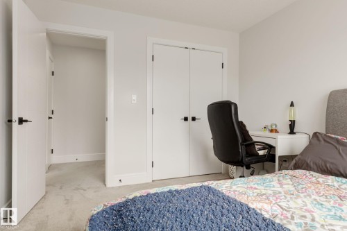 6456 King Wynd, Edmonton, AB - Indoor Photo Showing Bedroom