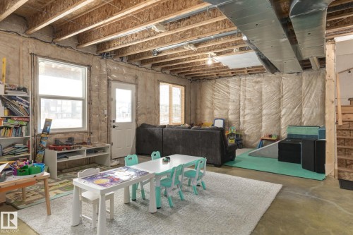 6456 King Wynd, Edmonton, AB - Indoor