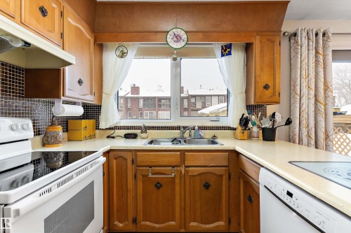 16016 102 Street, Edmonton, AB - Indoor Photo Showing Kitchen With Double Sink