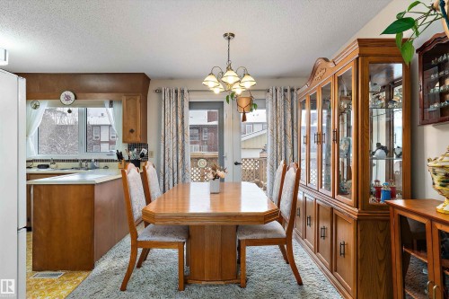 16016 102 Street, Edmonton, AB - Indoor Photo Showing Dining Room