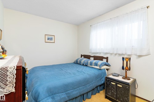 16016 102 Street, Edmonton, AB - Indoor Photo Showing Bedroom
