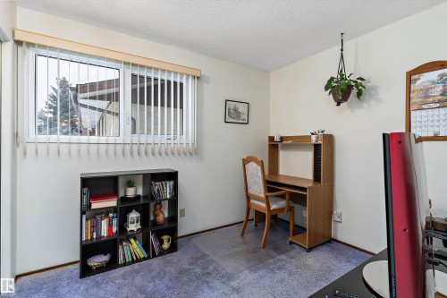 16016 102 Street, Edmonton, AB - Indoor