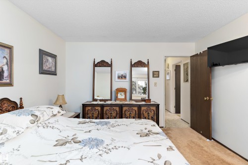 16016 102 Street, Edmonton, AB - Indoor Photo Showing Bedroom