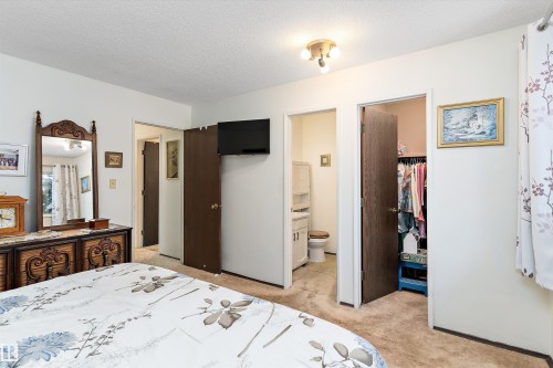 16016 102 Street, Edmonton, AB - Indoor Photo Showing Bedroom