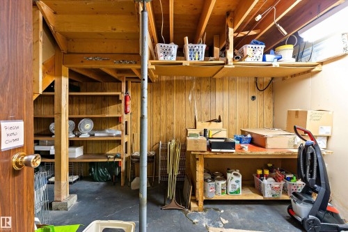 16016 102 Street, Edmonton, AB - Indoor