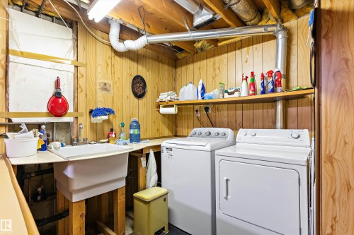 16016 102 Street, Edmonton, AB - Indoor Photo Showing Laundry Room