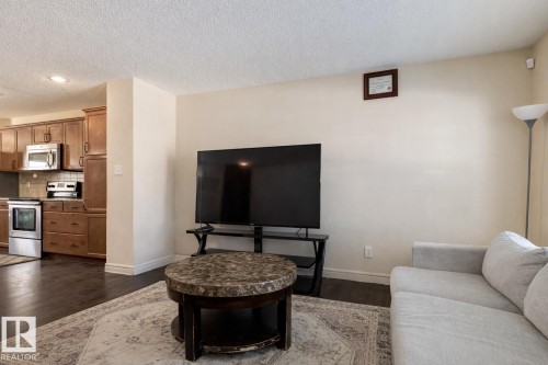 3039 14 Avenue, Edmonton, AB - Indoor