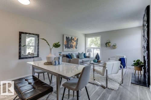 7032 Mill Woods Road S, Edmonton, AB - Indoor