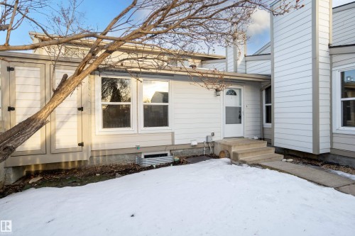 7032 Mill Woods Road S, Edmonton, AB - Outdoor