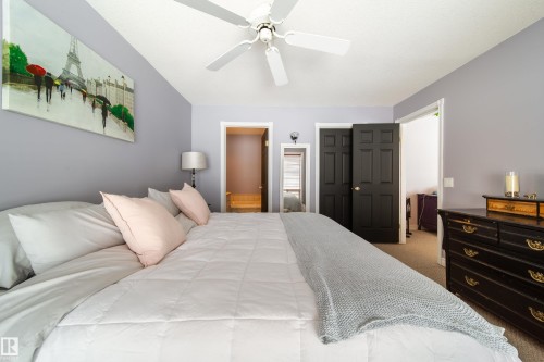 5319 51 Avenue, Rural Lac Ste. Anne County, AB - Indoor Photo Showing Bedroom