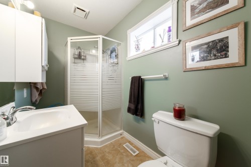 5319 51 Avenue, Rural Lac Ste. Anne County, AB - Indoor Photo Showing Bathroom