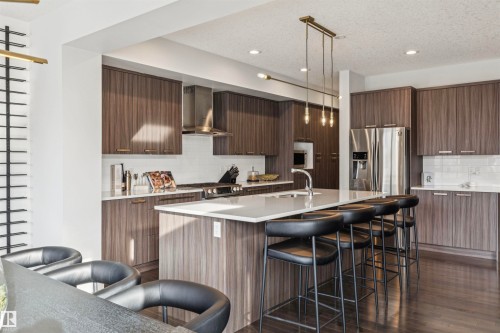 3112 Allan Landing Landing, Edmonton, AB - Indoor Photo Showing Kitchen