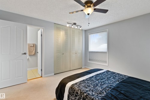 40 Windsor Crescent, St. Albert, AB - Indoor Photo Showing Bedroom