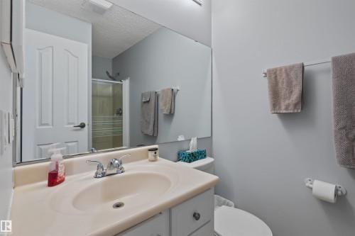 40 Windsor Crescent, St. Albert, AB - Indoor Photo Showing Bathroom