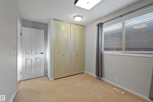 40 Windsor Crescent, St. Albert, AB - Indoor Photo Showing Other Room
