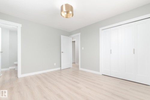 5 Brown Street, Stony Plain, AB - Indoor Photo Showing Other Room