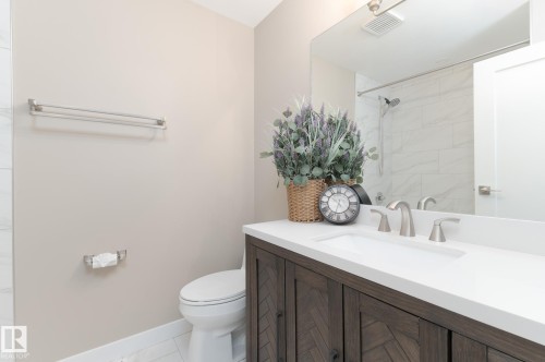 5 Brown Street, Stony Plain, AB - Indoor Photo Showing Bathroom