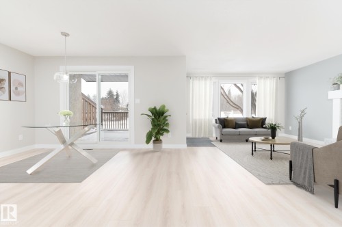 5 Brown Street, Stony Plain, AB - Indoor Photo Showing Living Room