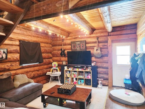 37 61076 Twp Road 462 A, Rural Wetaskiwin County, AB - Indoor