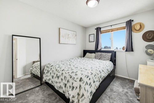 2 Heatherlands Way, Spruce Grove, AB - Indoor Photo Showing Bedroom
