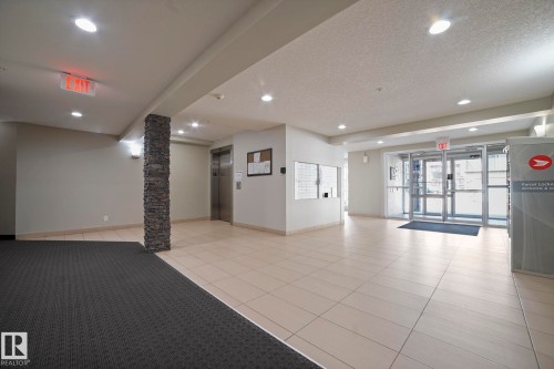 205 9517 160 Avenue, Edmonton, AB - Indoor Photo Showing Other Room