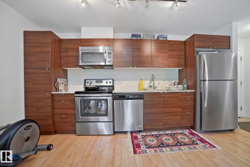 205 9517 160 Avenue, Edmonton, AB - Indoor Photo Showing Kitchen
