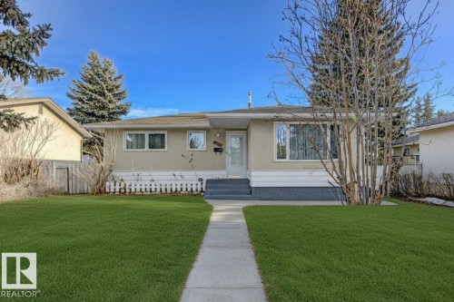 View of front of property with entry steps - 13211 71 Street, Edmonton, AB - Outdoor