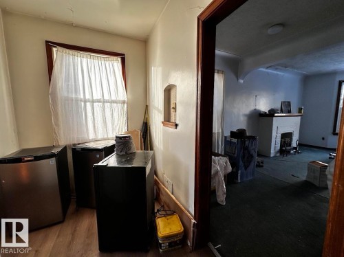 11439 80 Avenue, Edmonton, AB - Indoor