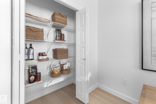 2192 Muckleplum Crescent, Edmonton, AB - Indoor