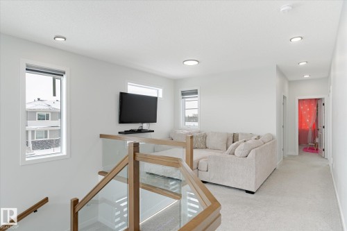 353 Roberts Wynd, Leduc, AB - Indoor