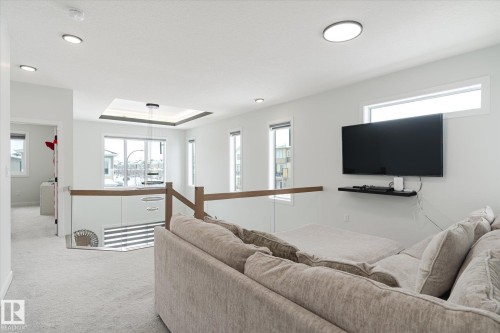 353 Roberts Wynd, Leduc, AB - Indoor