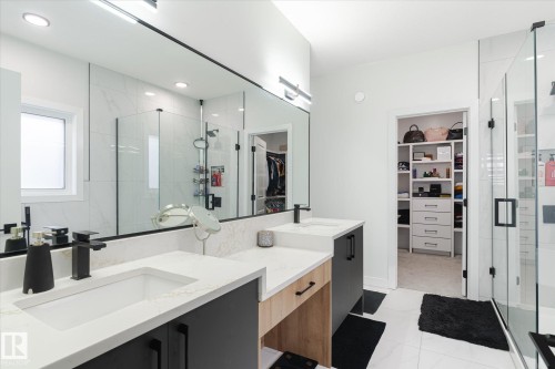 353 Roberts Wynd, Leduc, AB - Indoor Photo Showing Bathroom