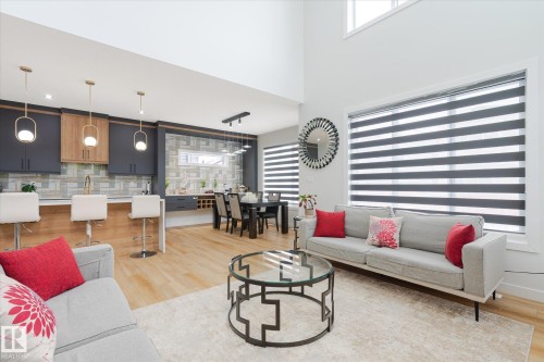 353 Roberts Wynd, Leduc, AB - Indoor Photo Showing Living Room