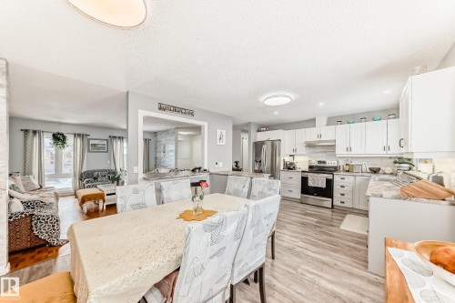 4315 89 Street, Edmonton, AB - Indoor Photo Showing Dining Room