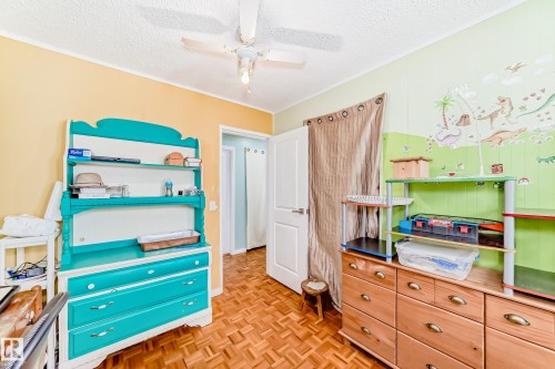 4315 89 Street, Edmonton, AB - Indoor