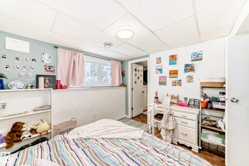 4315 89 Street, Edmonton, AB - Indoor Photo Showing Bedroom
