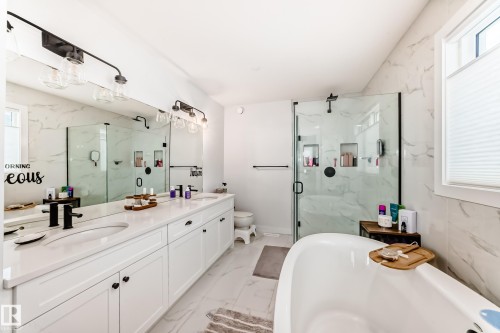 71 Jamison Crescent, St. Albert, AB - Indoor Photo Showing Bathroom