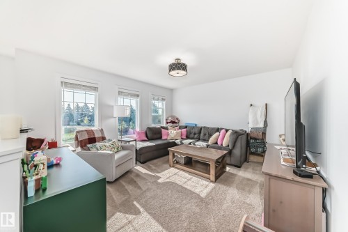 71 Jamison Crescent, St. Albert, AB - Indoor Photo Showing Living Room