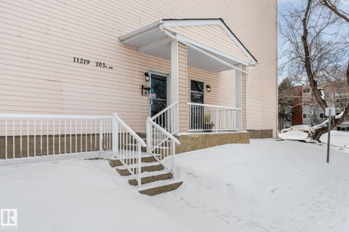 10 11219 103A Avenue, Edmonton, AB - Outdoor