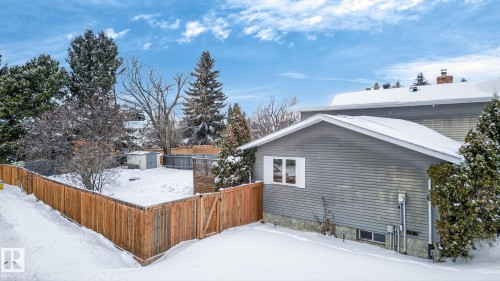 632 Wahstao Road, Edmonton, AB - Outdoor