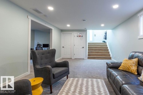 5 Lamplight Drive, Spruce Grove, AB - Indoor